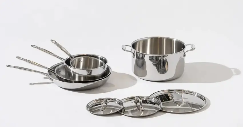 Bếp từ chỉ nhận nồi có đáy nhiễm từ